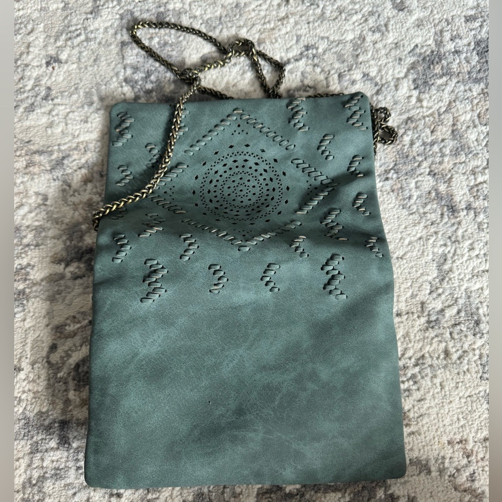 Cross body
